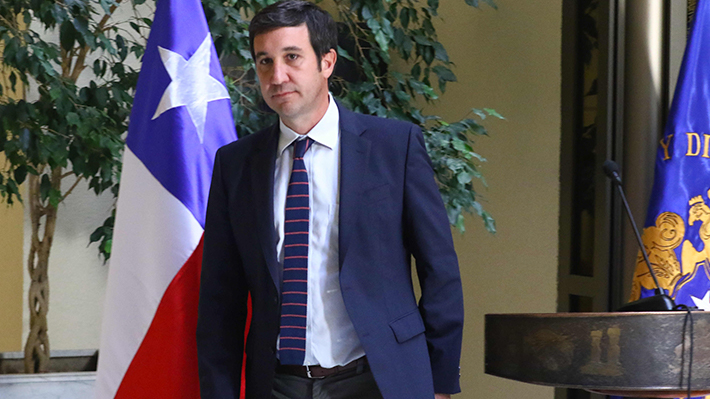 "Fue una cuña que salió mal": Ramírez descarta crítica de la UDI a García Ruminot por diálogo con PC y FA