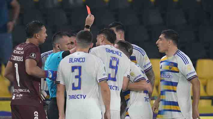 Mira la increíble e insólita patada en la cabeza por la que figura de Boca fue expulsada en la Libertadores
