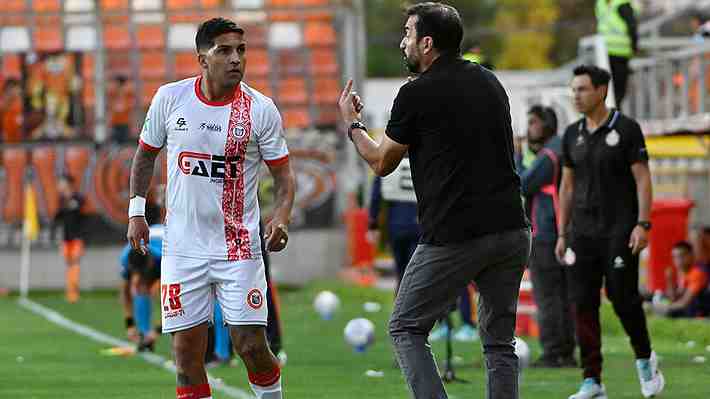 Cayó otro técnico en el fútbol chileno y se fue disparando contra el dueño del club