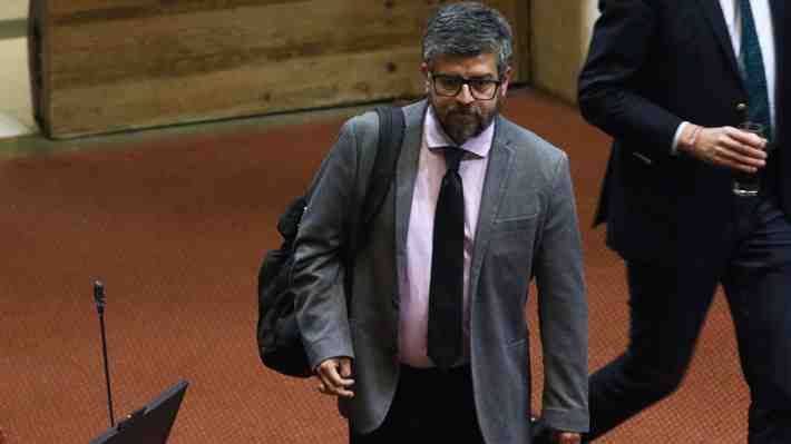 Araya y "tsunami" de indicaciones: "El Presidente dijo que les quería causar sufrimiento, las amenazas de muerte las recibí yo"