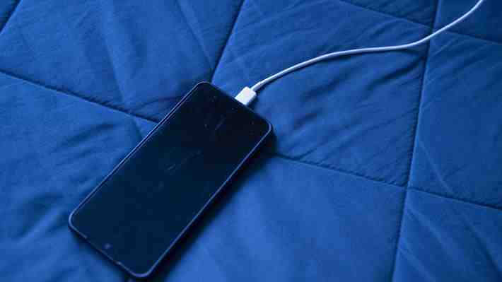 Adiós al caos de cables: Chile oficializa el cargador "tipo C" como el universal para dispositivos electrónicos