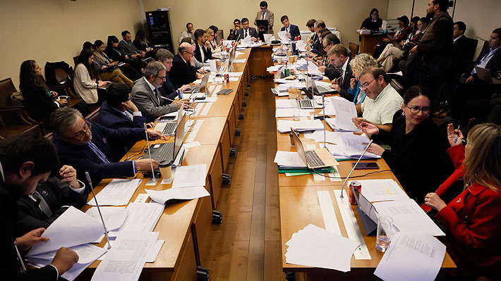 Apoyo del PDG, apertura DC y desmarques de RN: Las señales de Hacienda de cara a la votación en Sala por Reconstrucción