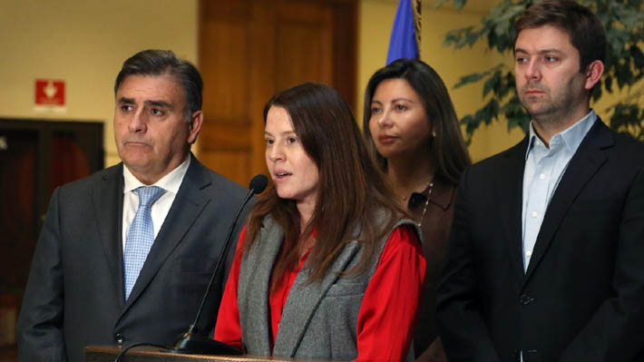 UDI asegura que Gobierno dará suma urgencia a proyecto para abrir malls durante elecciones