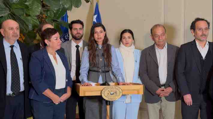 Senadores del PS, FA, PC y PPD anuncian rechazo a la idea de legislar megarreforma del Gobierno