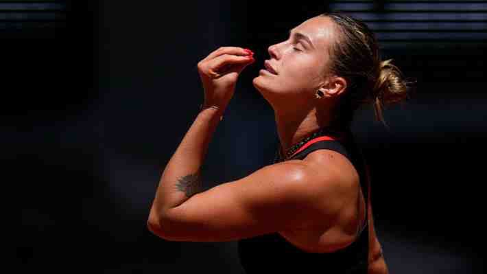 La polémica pregunta que le hicieron a Aryna Sabalenka por jugar con joyas de diamantes y su contundente respuesta