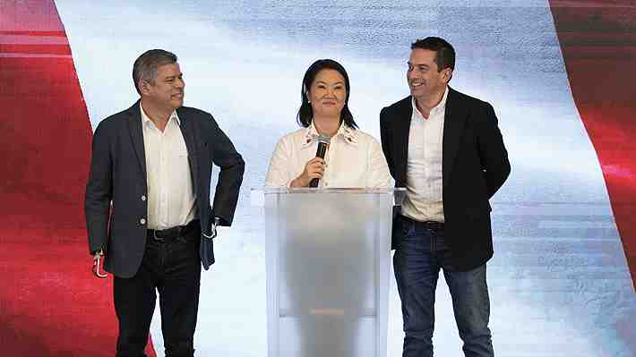 Keiko Fujimori admite un "empate técnico" en Perú y anticipa que respetará los resultados
