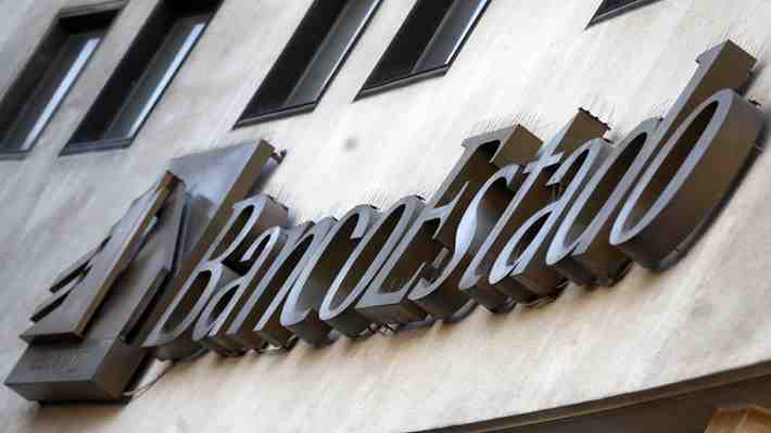 Operación Tokio: BancoEstado asegura que funcionaria detenida es "externa" y antecedentes "son de mayor gravedad"