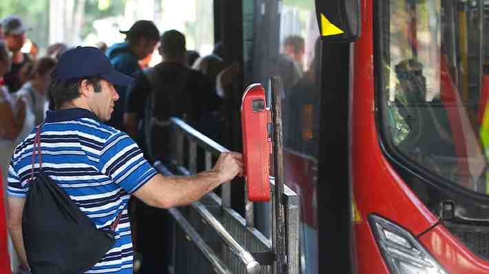 Transportes: Nuevo "Registro de Evasores" limita acceso a beneficios sociales e incluso prohíbe ingreso a los estadios
