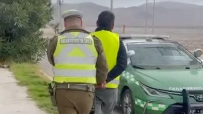 Marcó 3,14 en alcotest: Detienen a extranjero en la Ruta 5 Norte por conducir a 150 km/h y sin licencia