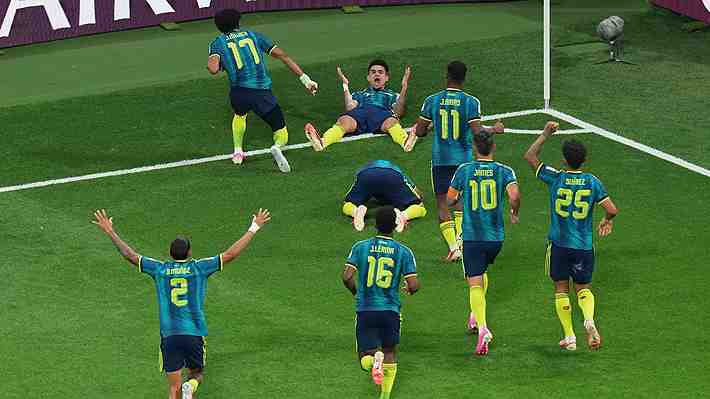 Colombia sufre para doblegar al debutante Uzbekistán y lidera su grupo en el Mundial