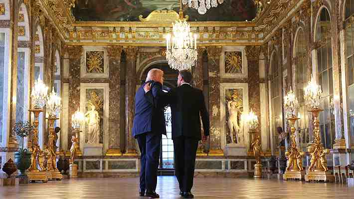 Fotos | Entre espejos y mucho oro: Macron despide a Trump con majestuosa cena en Versalles