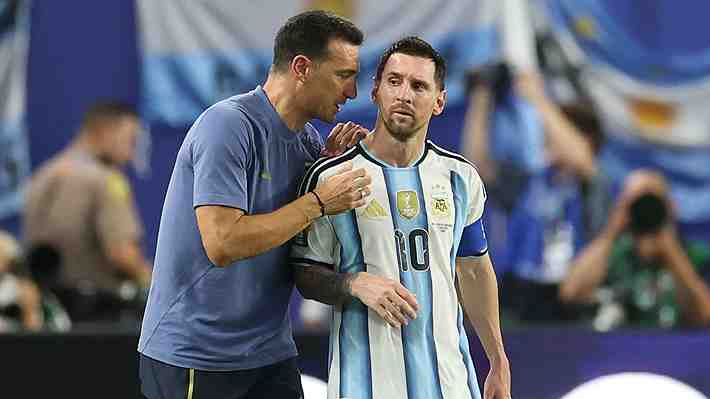 Scaloni dice que no sabe "si Cabo Verde es una gran selección" tras triunfo de Argentina e interrumpe a un periodista: "Eso quítalo"