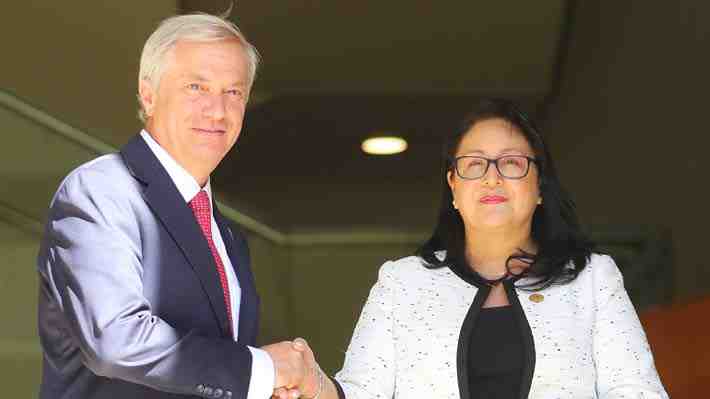 Sueldo presidencial: 43 funcionarios de Contraloría ganan lo mismo o más que el Presidente Kast