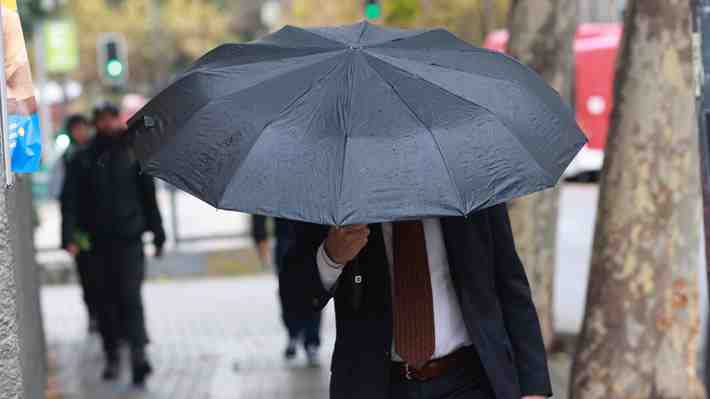 Sistema frontal llega a la zona central el jueves: Anticipan hasta 150 mm de lluvia entre Coquimbo y la RM
