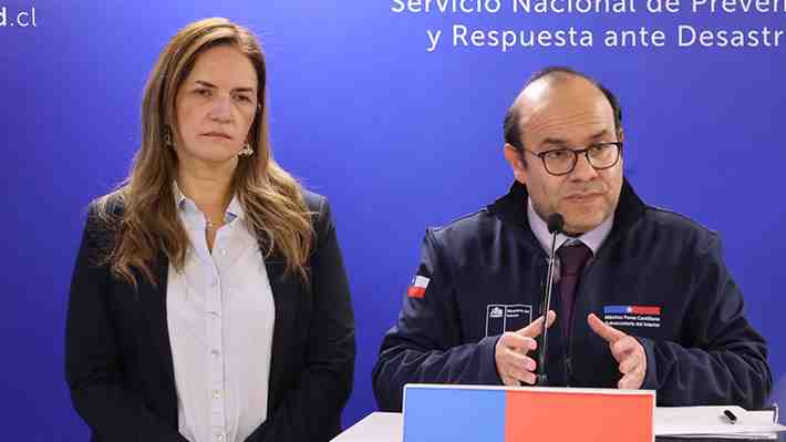 Sistema frontal: Gobierno coordina evacuación preventiva en Talagante e informa de viviendas y escuela afectadas en Tomé