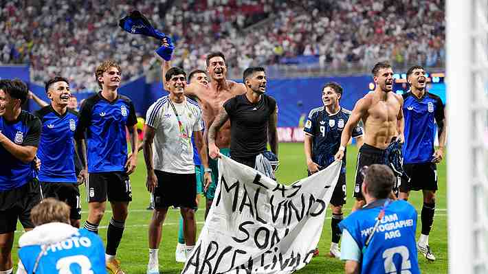 Revelan quién hizo la bandera de la polémica en el Argentina vs Inglaterra del Mundial y cómo entró al estadio