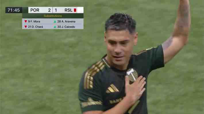 Felipe Mora le dio la victoria al Portland Timbers con un doblete y recibió una tremenda ovación en su despedida... Mira las emotivas imágenes