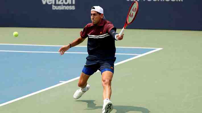 A qué hora juega Alejandro Tabilo este jueves por los octavos de final del ATP de Washington y su complicado rival