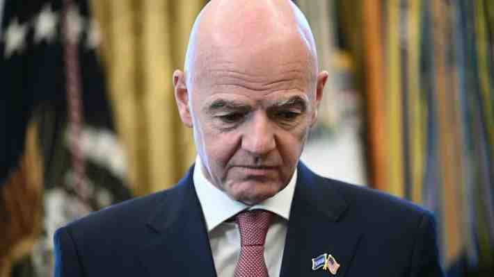 Duro golpe a Infantino: Federación de Gales anunció que le quita el apoyo, se podrían sumar más y la UEFA arremete