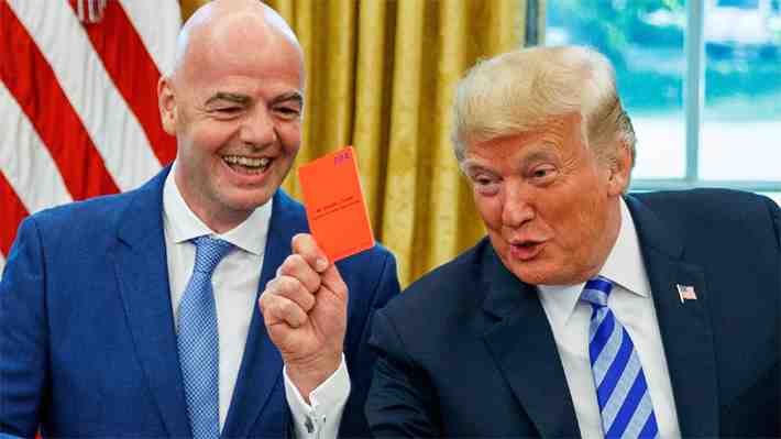 Revelan la "súplica" de Infantino a Trump para que "le salve" su puesto y la FIFA arremete: "Pura ficción"