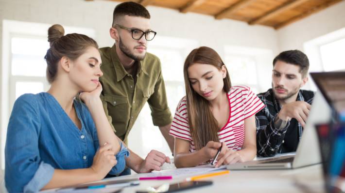 Abren 1.200 cupos gratuitos para que jóvenes se capaciten en habilidades laborales