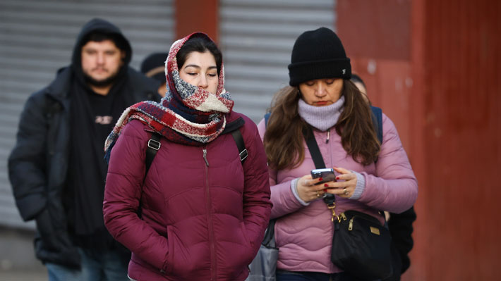 Región Metropolitana enfrenta bajas temperaturas y heladas tras paso de sistema frontal