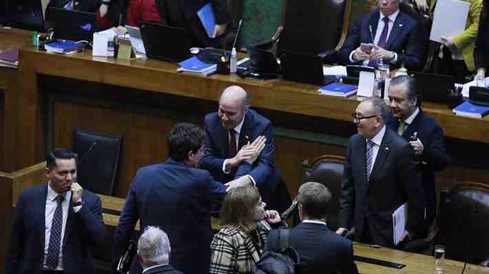Aplausos y críticas: Las reacciones cruzadas que dejó la aprobación de los vetos al Plan de Reconstrucción