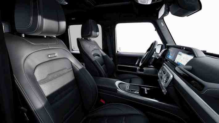 Insólita denuncia contra Mercedes AMG: Conductores aseguran que sufrieron quemaduras por los logos en los asientos