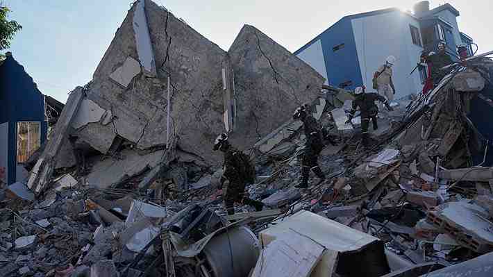 Colombia el día después del terremoto: La desesperada búsqueda de sobrevivientes