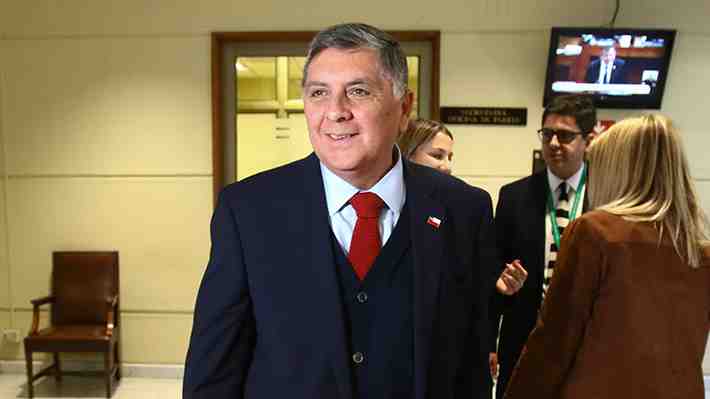 Biministro Alvarado reconoce que desconocía requerimiento ante el TC para impugnar artículo de reconexión gratuita