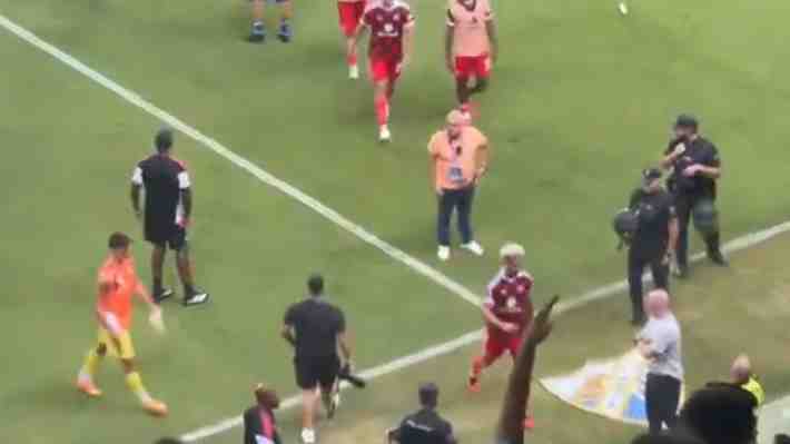 "Imagen espantosa, ridículo lamentable": El Fulham se negó a disputar tanda de penales contra el Málaga y abandonó la cancha... Mira las imágenes