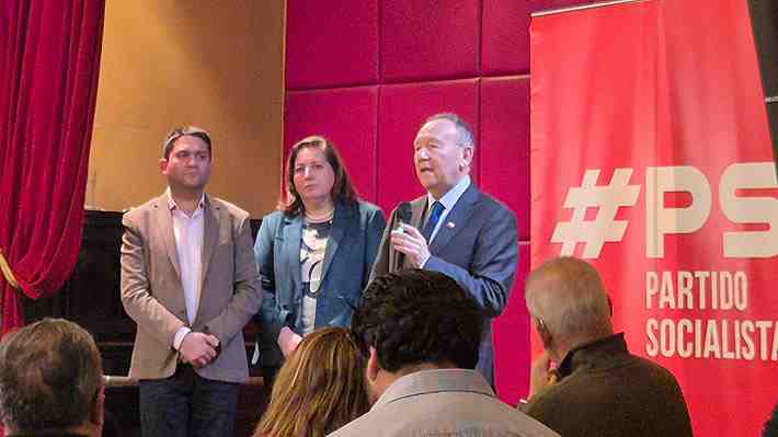 PS valora presencia de ministro García Ruminot en actividad por Camilo Escalona: "Engrandece a la política"