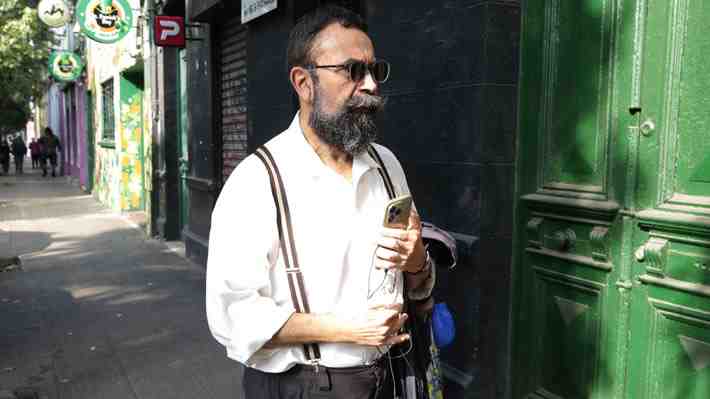 Reportan como "inubicable" a exdiputado Gutiérrez en investigación por irregularidades en Junaeb