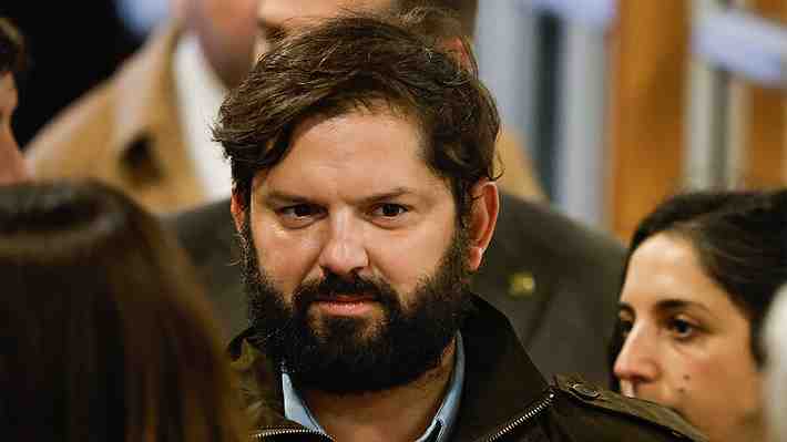 "No nos vamos a disculpar por ser de izquierda ni por tener convicciones": El mensaje de Boric desde Montevideo