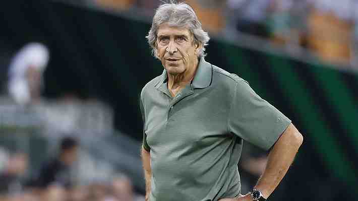 Pellegrini mete presión por más fichajes en el Betis y en España destacan su "maestría" en el debut de la Liga