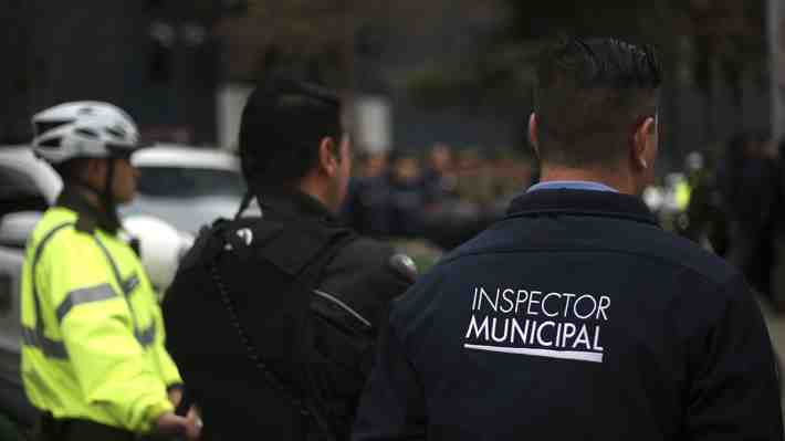 El otro frente que se le abre al Gobierno: Alcaldes cuestionan demora en reglamentos de la Ley de Seguridad Municipal