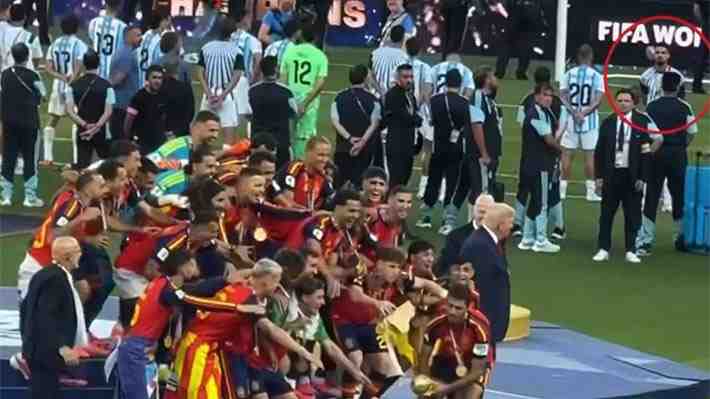 "Necesitaba mirar porque...": Habla el "único" argentino que no participó del repudiado gesto a España en el Mundial