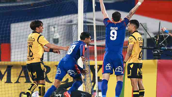 Con los regresos goleadores de Lucero y Rivero: La U le gana un partidazo a Coquimbo y sigue peleando el "Chile 2" con la UC