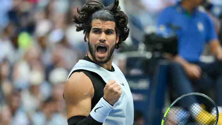 "Es sobrehumano", "no podemos normalizarlo": El delirio en el US Open por el regreso de Carlos Alcaraz
