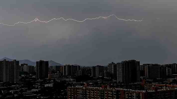 Hasta probables tormentas eléctricas: Meteorología actualiza el pronóstico para este domingo en la RM