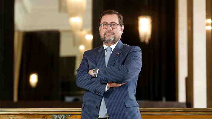 Cadem: Aprobación del Presidente Kast sube al 36% mientras la del canciller Pérez Mackenna cae 9 puntos