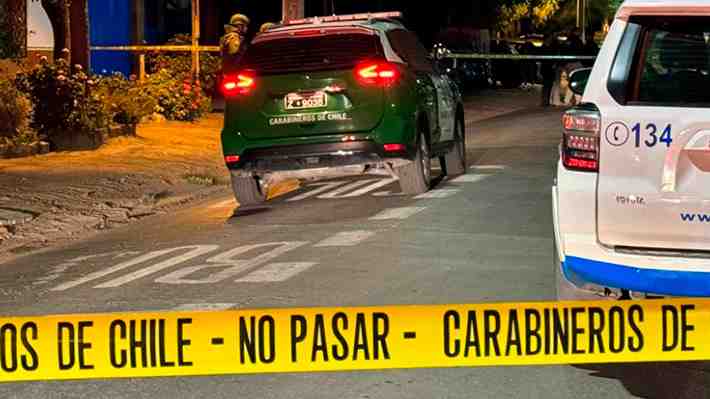 Violento turbazo en Maipú: Al menos ocho sujetos armados asaltan a familia en su casa