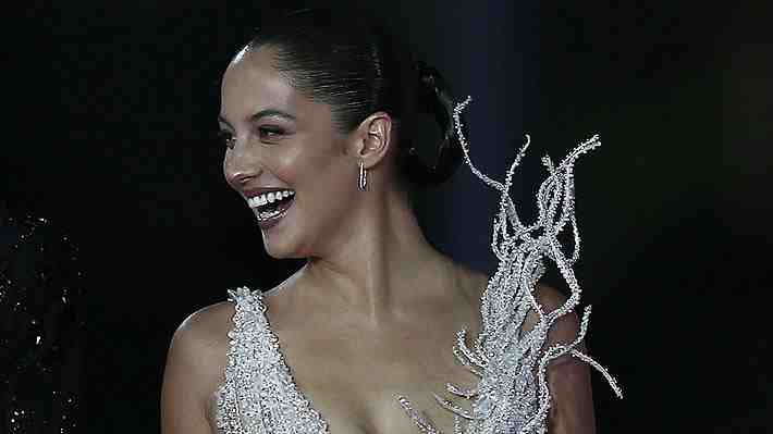 Fotos | "Inolvidable": Chilena Vivianne Dietz desfila en la Semana de la Moda de París con famosas como Andie MacDowell