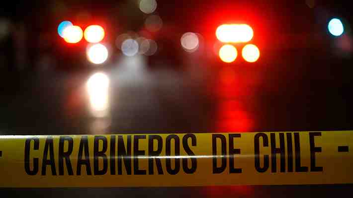 Peñalolén: Carabineros disparan contra camioneta robada cuyo conductor habría intentado atropellarlos