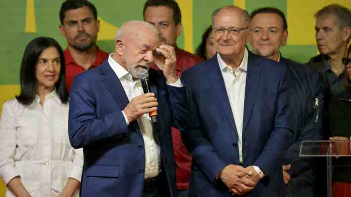 Entre el optimismo de una remontada y la dura realidad: Izquierda chilena reacciona ante el complejo escenario de Lula