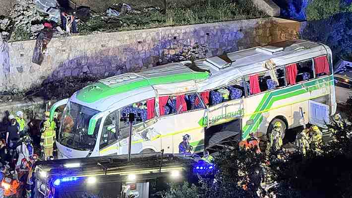 Bus desbarrancado en Valparaíso trasladaba a la Orquesta de Cámara de Chile: Presidente Kast lamentó el accidente