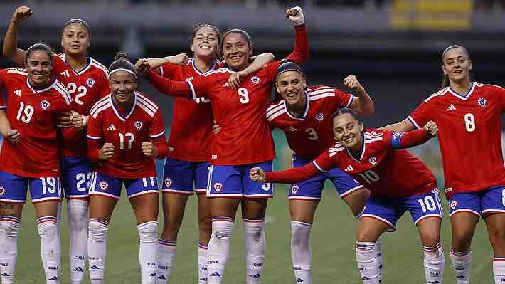 La "Roja" femenina inició su nueva era aplastando a Bolivia en amistoso