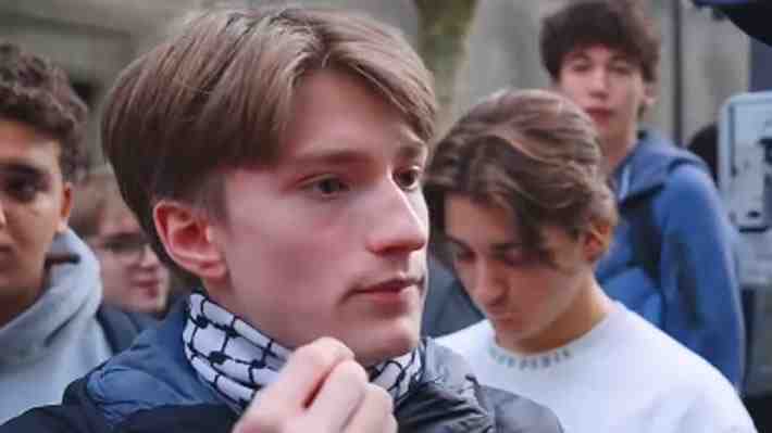 Quién es Elwan Benoit, el joven de 17 años que se convirtió en líder de las protestas en Francia