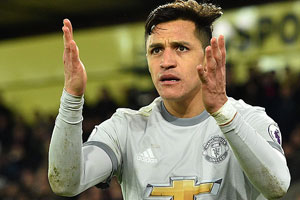  "Volverá para ser una estrella en el United"... Histórico del Arsenal no guarda rencores con Alexis y asegura que retomará su nivel