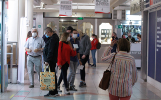 Comercio asume que habrá un retraso en la reapertura de malls: "El sentido común indica eso"